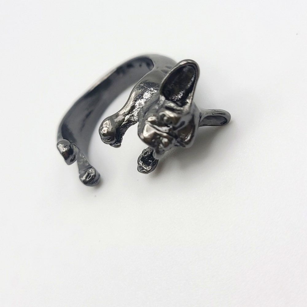 French Bulldog Ring – Charcoal Silver Sculpted Statement Band (NWOT)